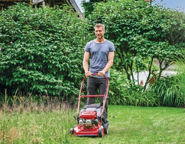 Самоходна бензинова косачка Einhell GC-PM 46/5 S, 2.72 к.с., 46 см