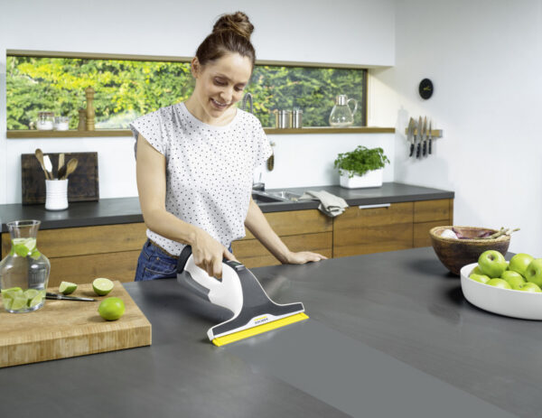 Акумулаторен уред за почистване на прозорци Karcher WV 6 PLUS, 280 мм, 150 мл, със зарядно