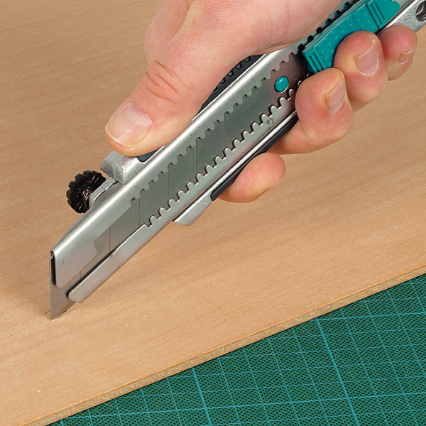 Нож макетен Wolfcraft метален 25 мм