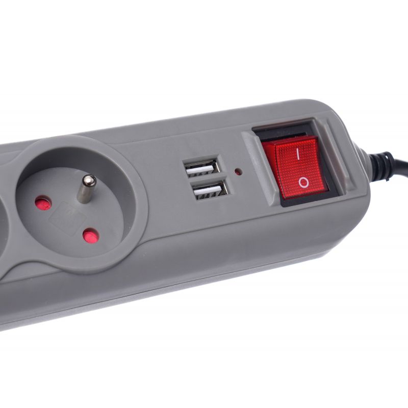 Удължител с USB гнезда 1.5 м
