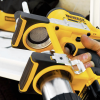 Такаламит DeWALT акумулаторен 18 V, 400 см3, 690 bar, DCGG571NK - Image 5